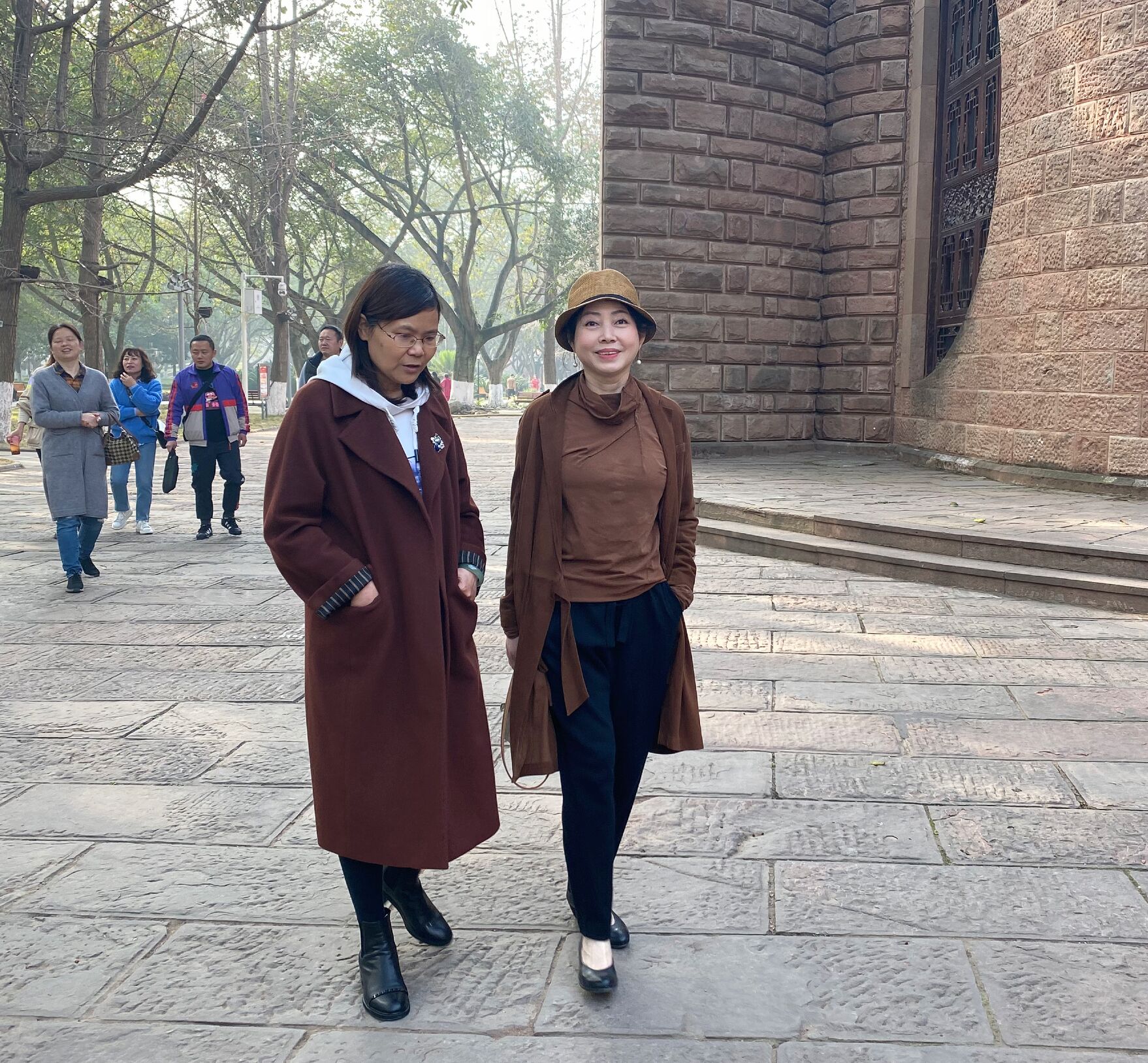 赴春日之约 绽巾帼芳华(图4)