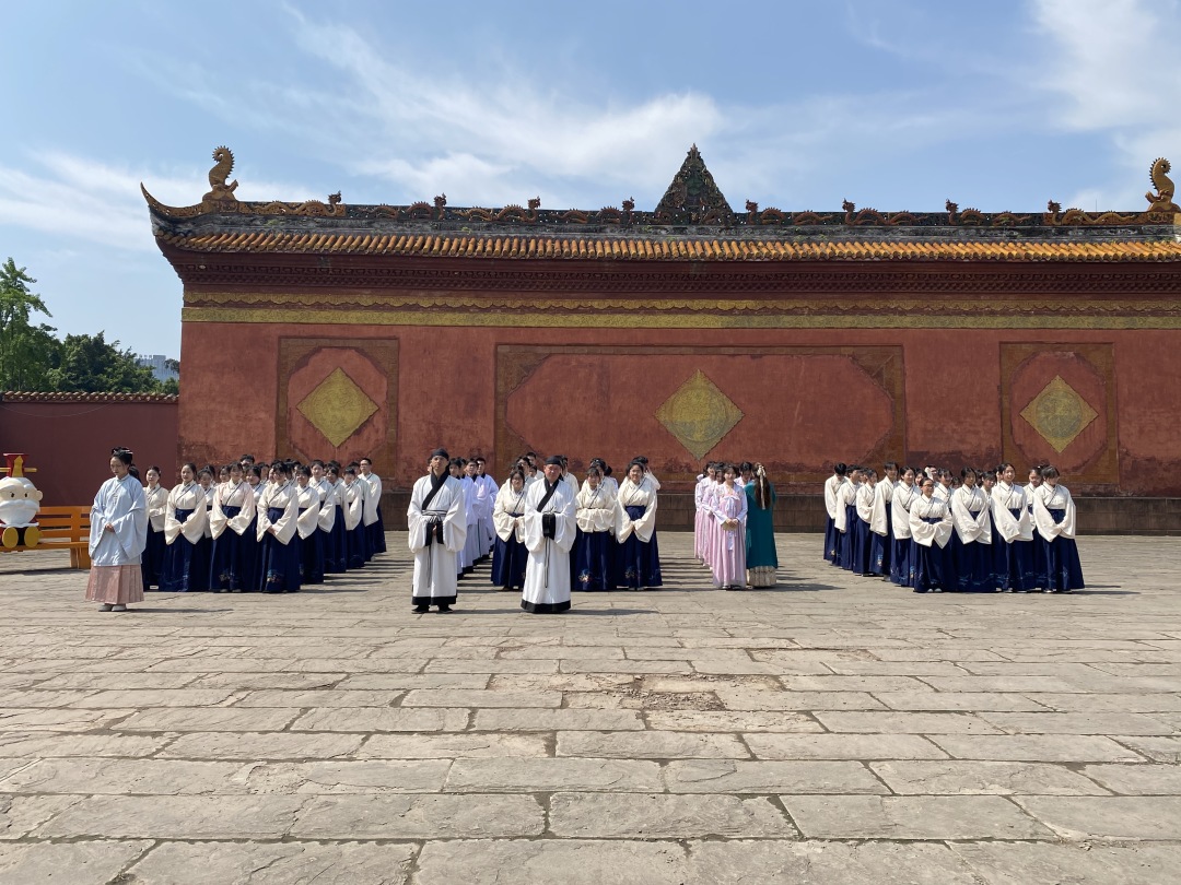 市博物馆隆重举办2023年“五四”成人礼(图2) 市博物馆隆重举办2023年“五四”成人礼(图2)