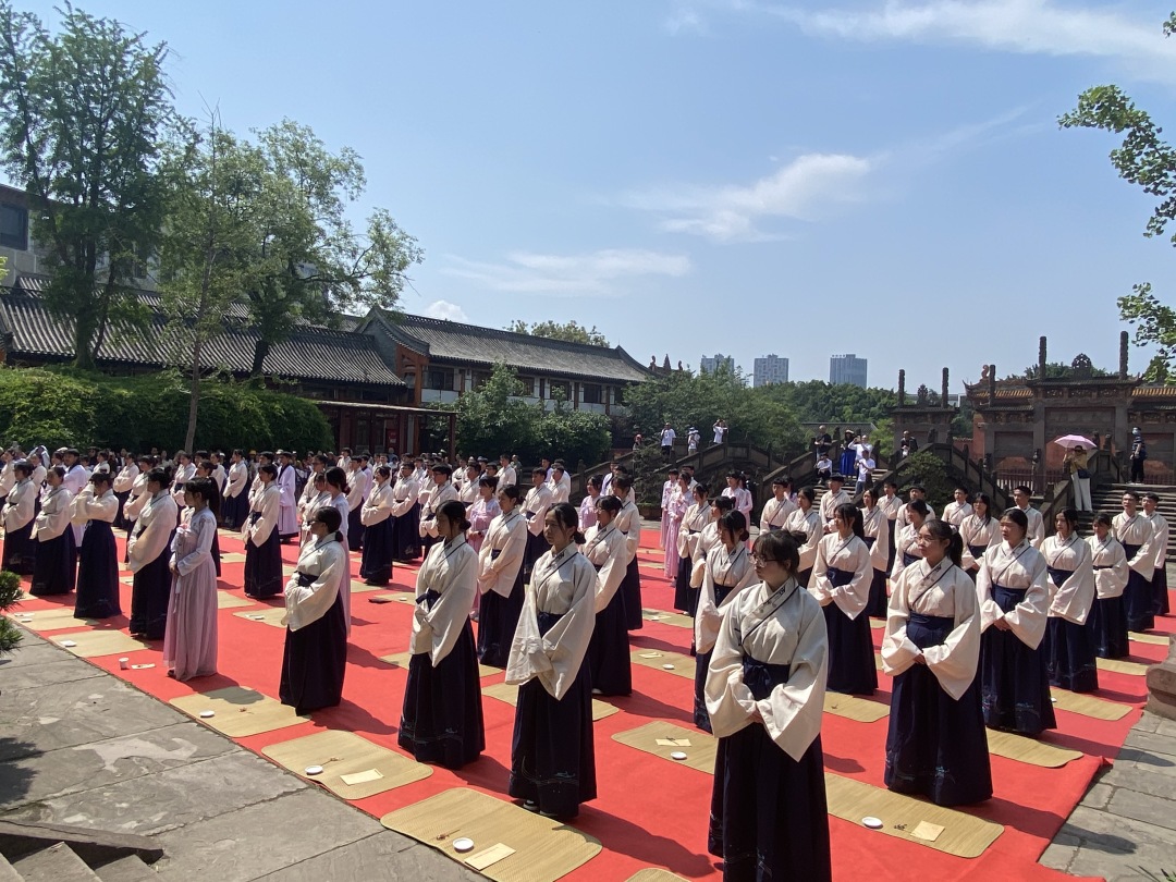 市博物馆隆重举办2023年“五四”成人礼(图8) 市博物馆隆重举办2023年“五四”成人礼(图8)