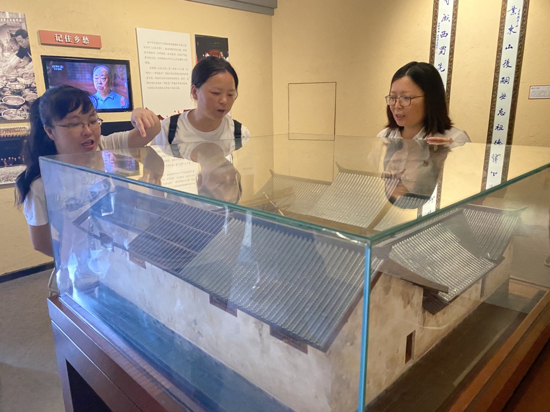 德阳市博物馆党支部开展七一主题党日活动(图4) 德阳市博物馆党支部开展七一主题党日活动(图4)