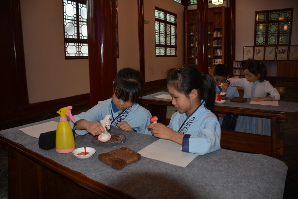 德阳市博物馆开展“六艺”研学旅行实践活动(图3) 德阳市博物馆开展“六艺”研学旅行实践活动(图3)