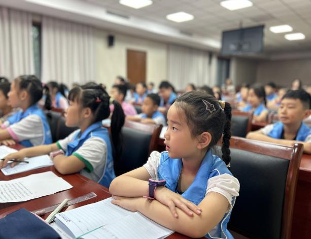 2024年“传承文化 声动未来”小小讲解员活动在德阳文庙圆满落幕(图3) 2024年“传承文化 声动未来”小小讲解员活动在德阳文庙圆满落幕(图3)