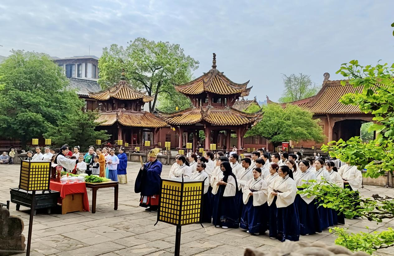 清明时节 文庙之约 —— 祭孔仰先师 虔承儒风韵(图6) 清明时节 文庙之约 —— 祭孔仰先师 虔承儒风韵(图6)