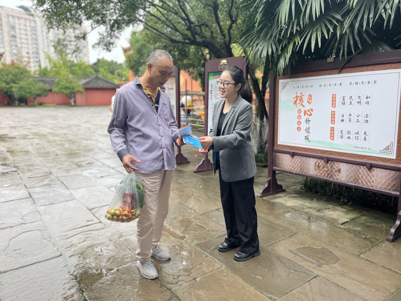 德阳市博物馆开展“铭记历史·守护国防”主题活动(图5) 德阳市博物馆开展“铭记历史·守护国防”主题活动(图5)