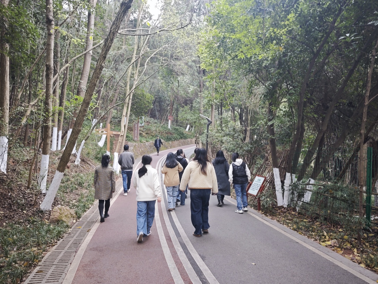 “欢乐博物馆，活力文博人”——德阳市博物馆工会举办春游趣味运动会暨庆 “三八” 国际妇女节活动(图4)