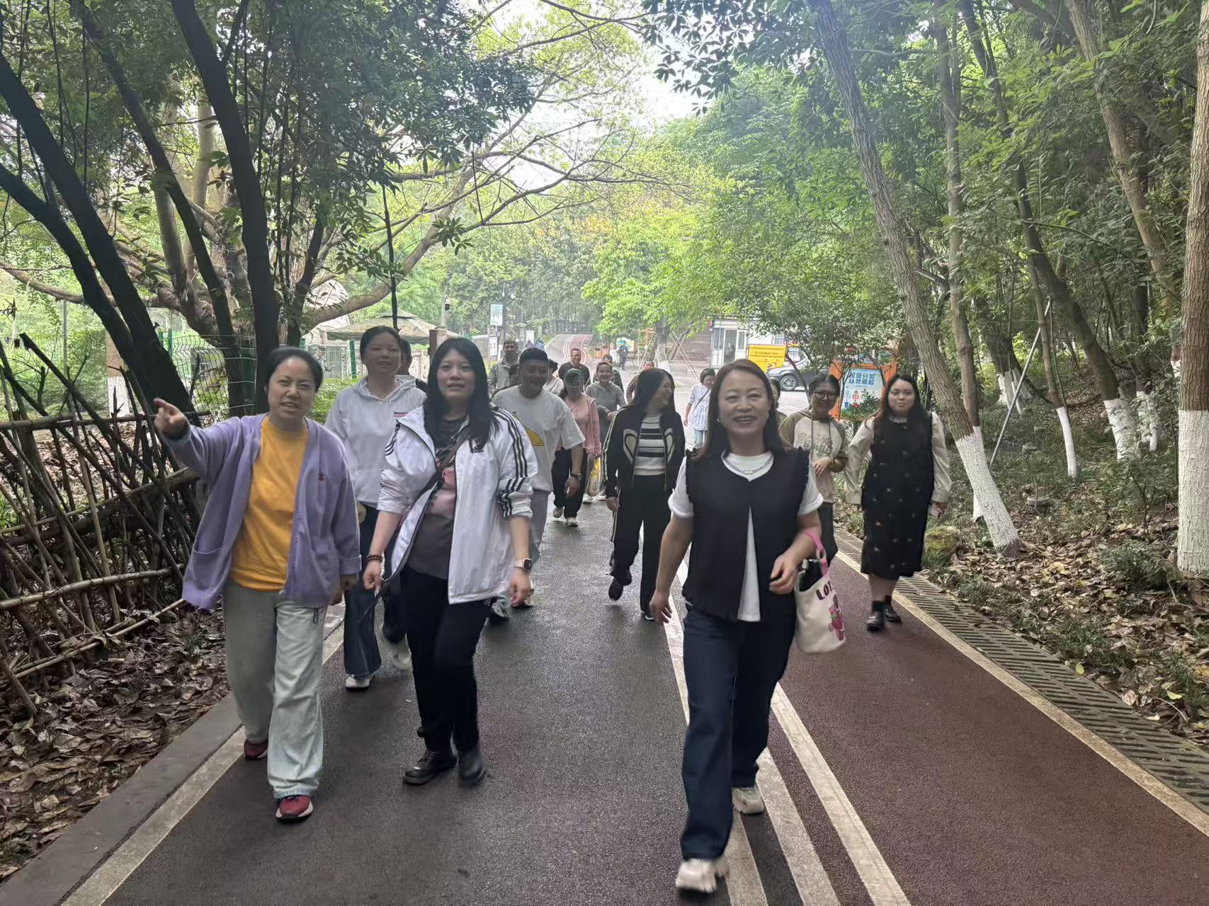 凝聚文博力量·乐享劳动之美 ——德阳市博物馆开展五一劳动节工会团建活动(图4) 凝聚文博力量·乐享劳动之美 ——德阳市博物馆开展五一劳动节工会团建活动(图4)