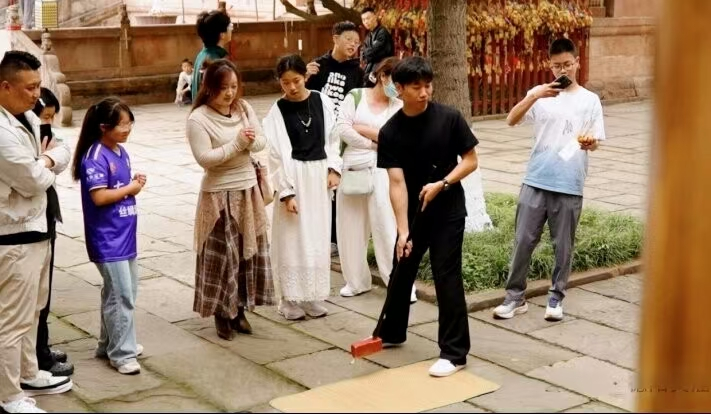 月满文庙・团圆祈福|德阳文庙邀您共度诗意中秋佳节(图16) 月满文庙・团圆祈福|德阳文庙邀您共度诗意中秋佳节(图16)